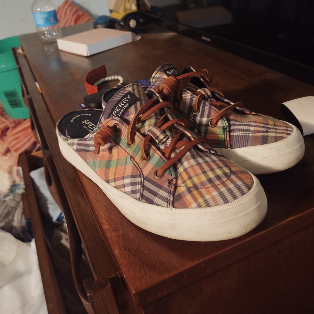 8.5 Plaid Sperry Mules